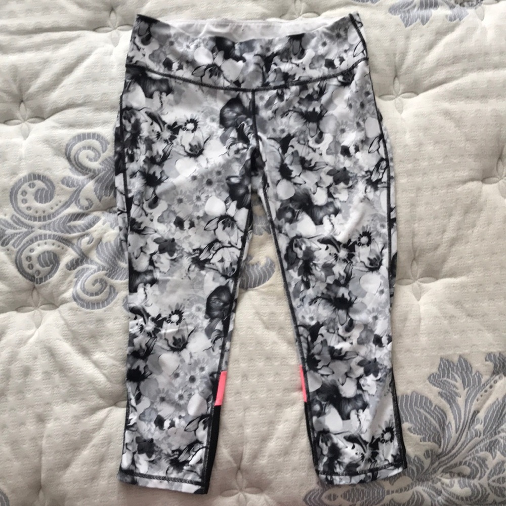 Floral workout yoga pants